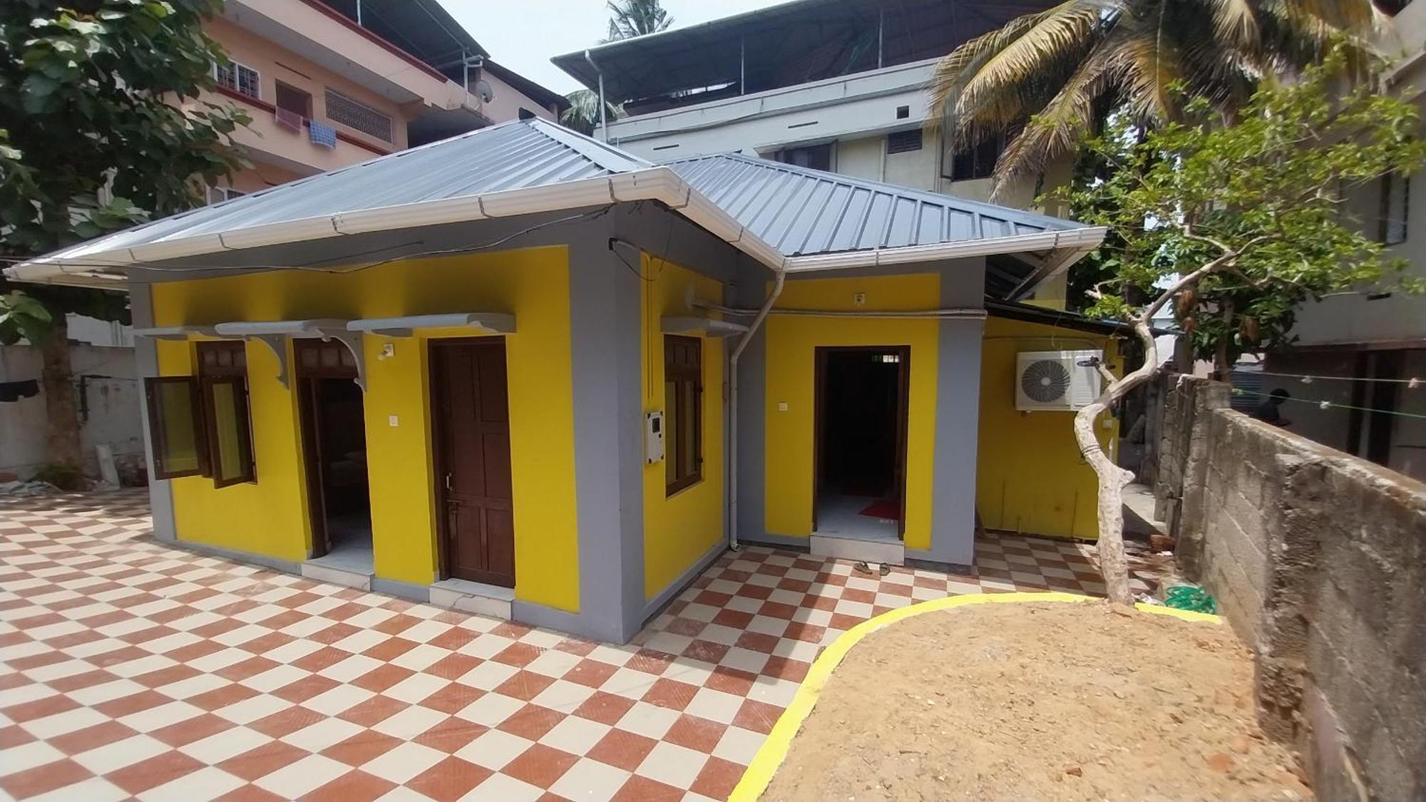 Hostel Gandhi Thiruvananthapuram Extérieur photo